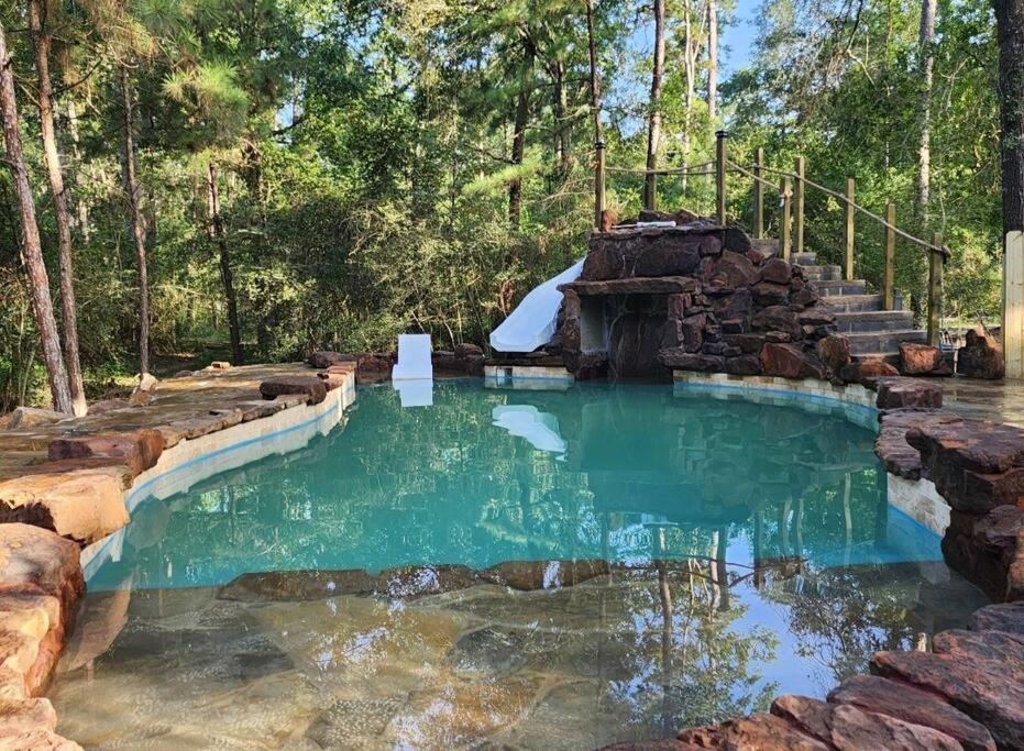 Waterfront Houston Hide Out In A Magical Forest Waller Exterior foto
